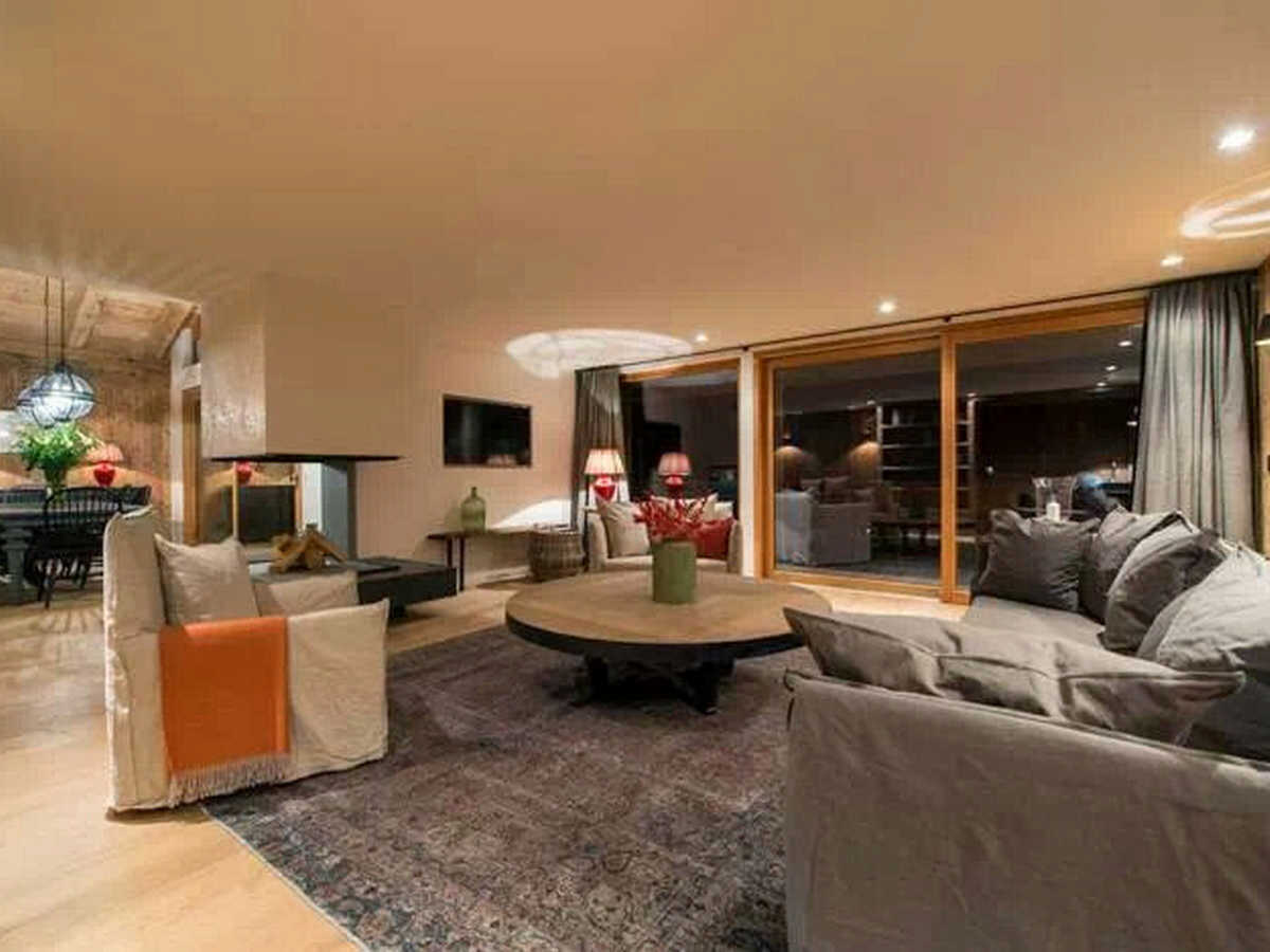 wohnzimmer renovation.jpg