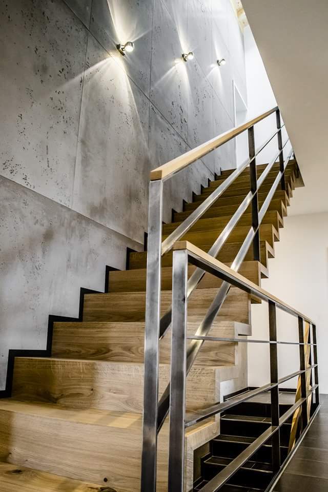 treppenhaus modern metall.jpg