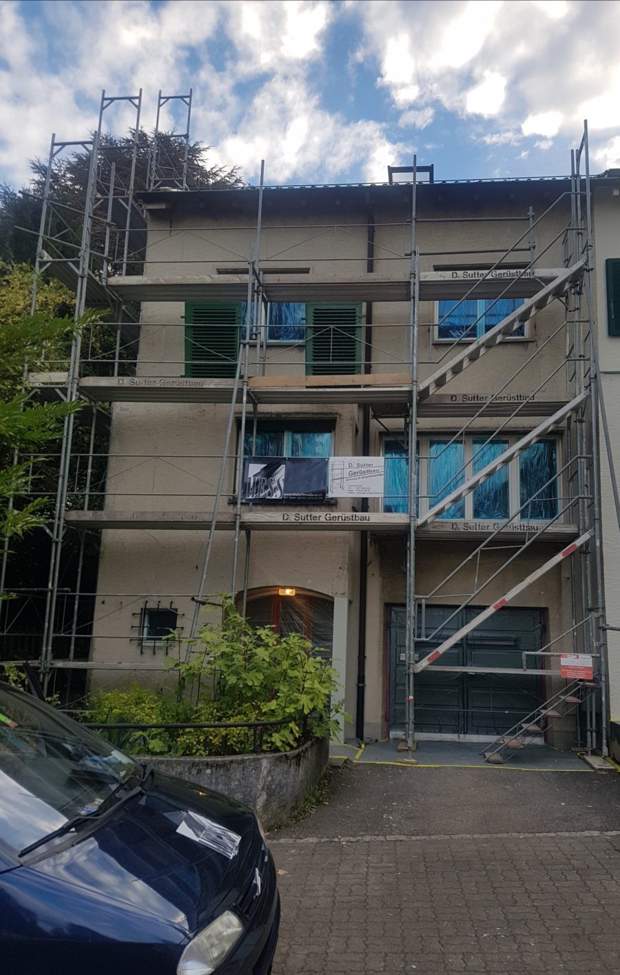 gerüst fassade malerfirma.jpg